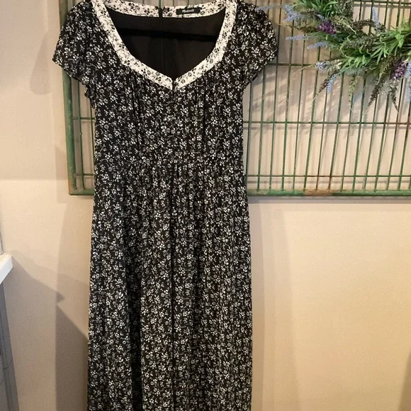 Madewell sheer puff sleeve dress in Branch Floral Black small 4 - Picture 4 of 8